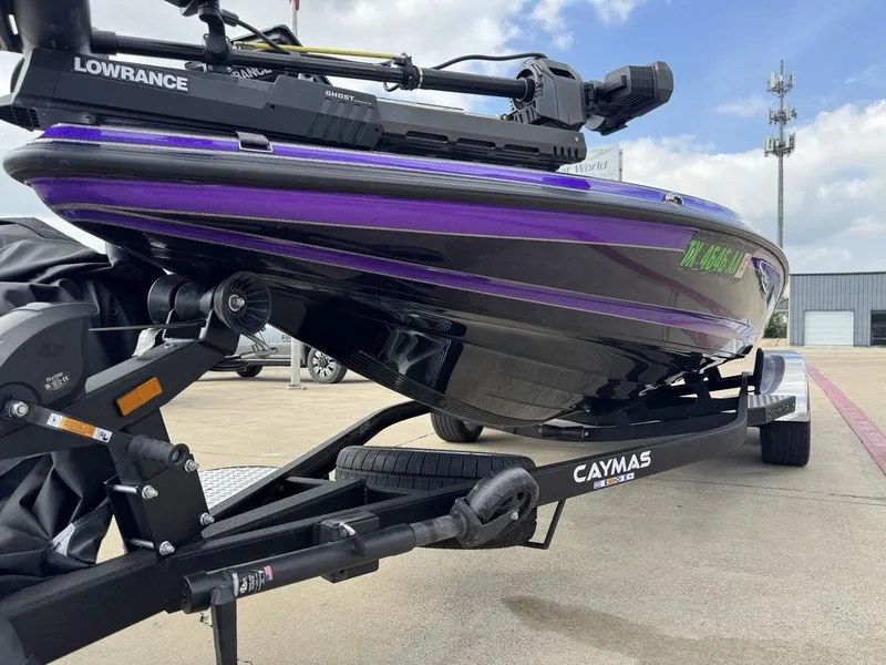 Slide: The Image of Caymas CX 20 2025 - 5