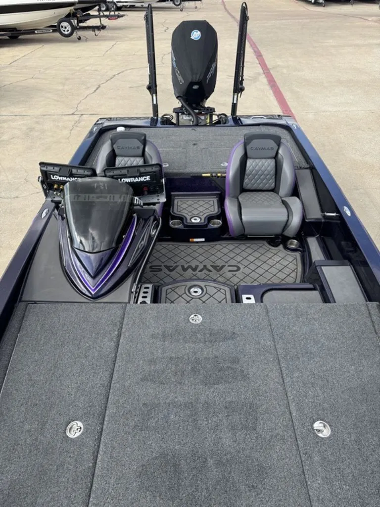 Slide: The Image of Caymas CX 20 2025 - 9