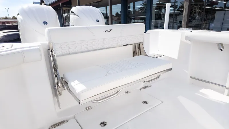 Slide: The Image of Tidewater 272 CC Adventure 2026 - 9