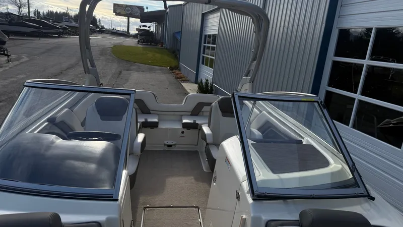 Slide: The Image of Yamaha AR242 Limited 2015 - 10