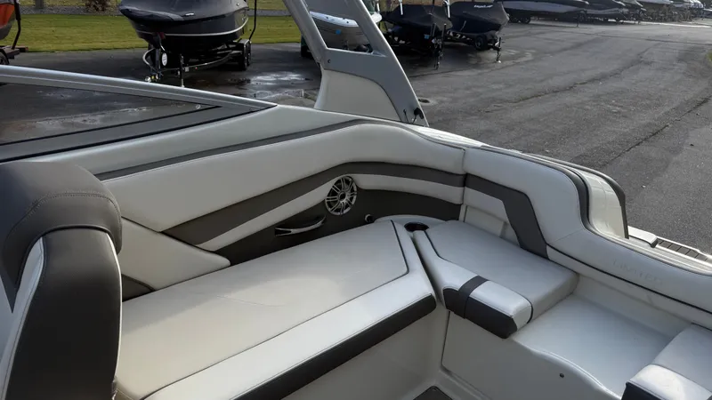 Slide: The Image of Yamaha AR242 Limited 2015 - 20