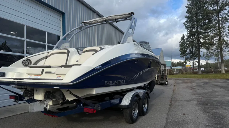 Slide: The Image of Yamaha AR242 Limited 2015 - 5