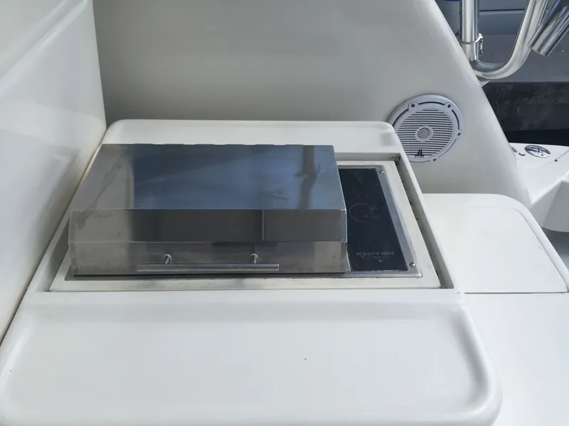 Slide: The Image of Sea Ray 340 Amberjack 2001 - 14