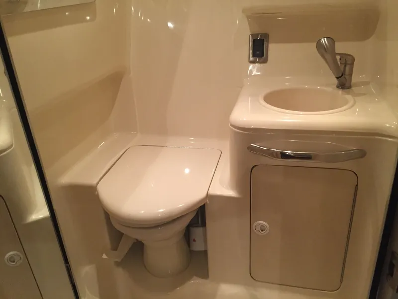 Slide: The Image of Sea Ray 340 Amberjack 2001 - 21