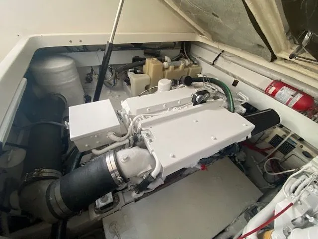 Slide: The Image of Sea Ray 340 Amberjack 2001 - 23