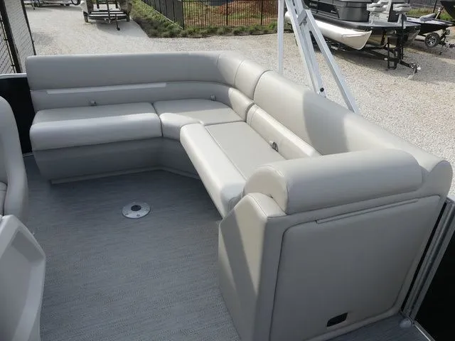 Slide: The Image of Xperience Xperience 1680 CX 2026 - 16