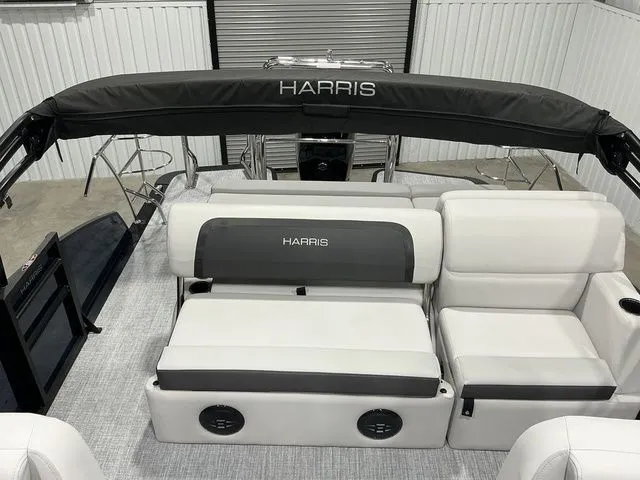 Slide: The Image of Harris Cruiser 230 SLDH 2026 - 15