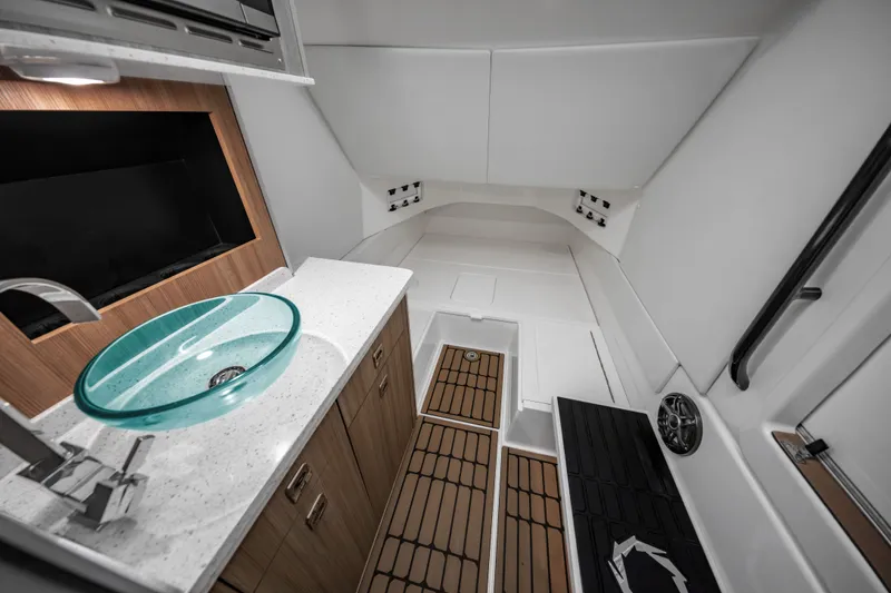 Slide: The Image of 2022 Fountain 43 NX Legasea Marine - 19