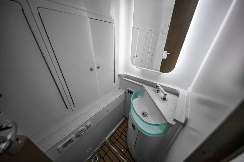 Slide: The Image of 2022 Fountain 43 NX Legasea Marine - 20