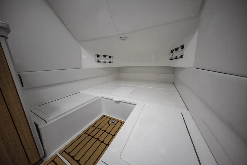 Slide: The Image of 2022 Fountain 43 NX Legasea Marine - 22