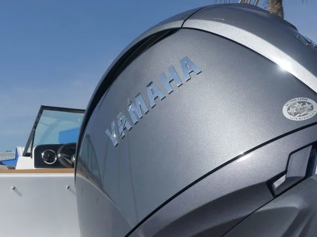 Slide: The Image of Hurricane SunDeck 187 OB 2026 - 11