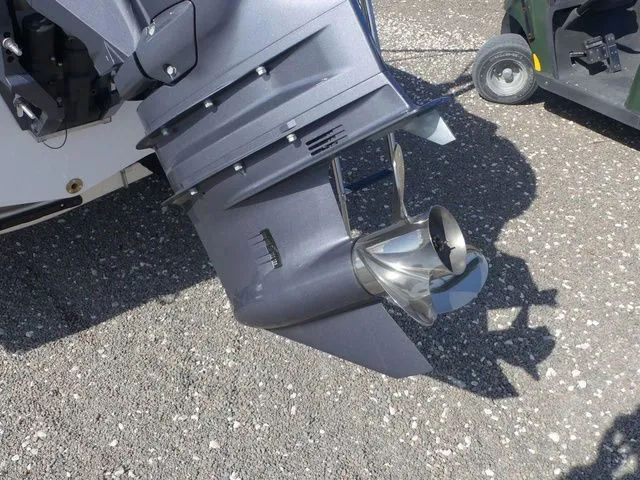 Slide: The Image of Hurricane SunDeck 187 OB 2026 - 12