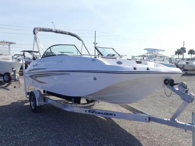 Slide: The Image of Hurricane SunDeck 187 OB 2026 - 3