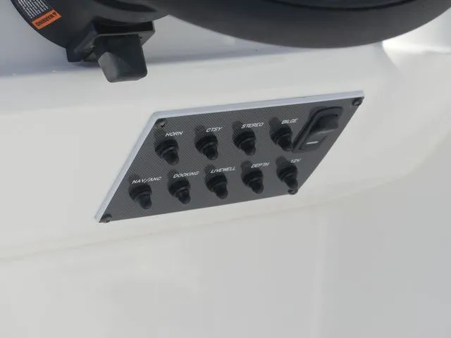 Slide: The Image of Hurricane SunDeck Sport 205 OB 2026 - 21