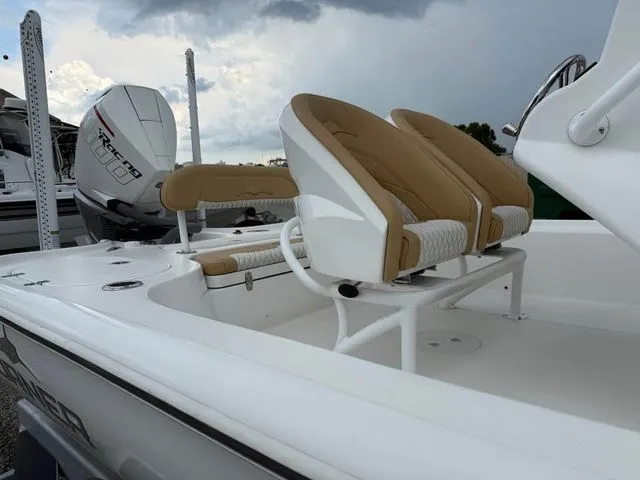 Slide: The Image of Turner Boatworks 2500 VS 2022 - 4