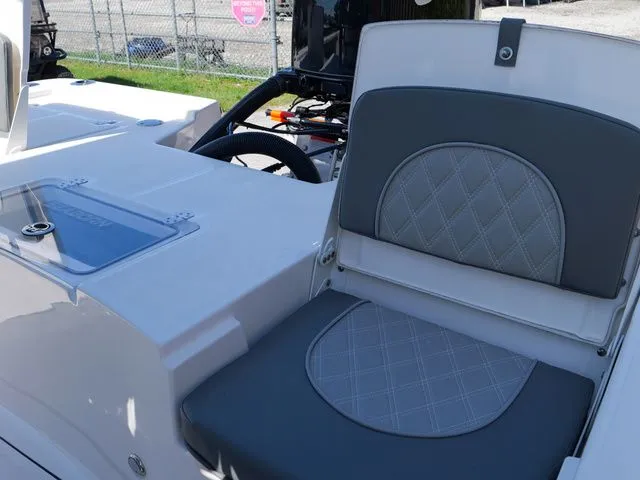 Slide: The Image of Sea Born Bay FX24 XE 2026 - 20