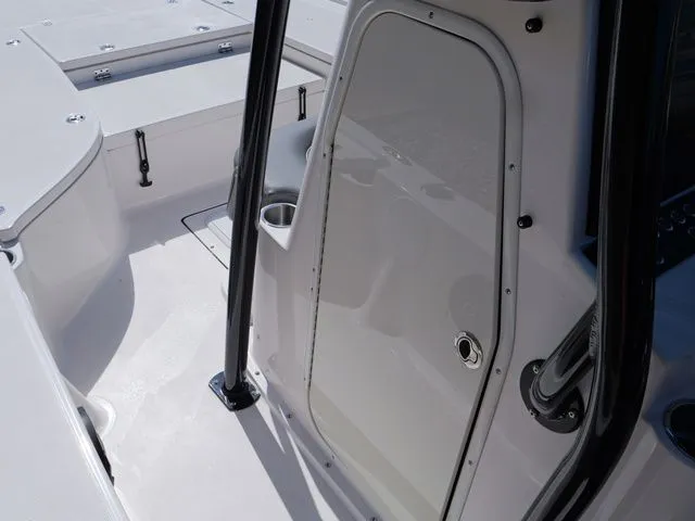 Slide: The Image of Sea Born Bay FX24 XE 2026 - 22