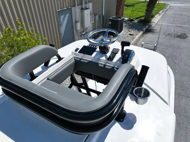 Slide: The Image of Sea Born Bay FX24 XE 2026 - 9