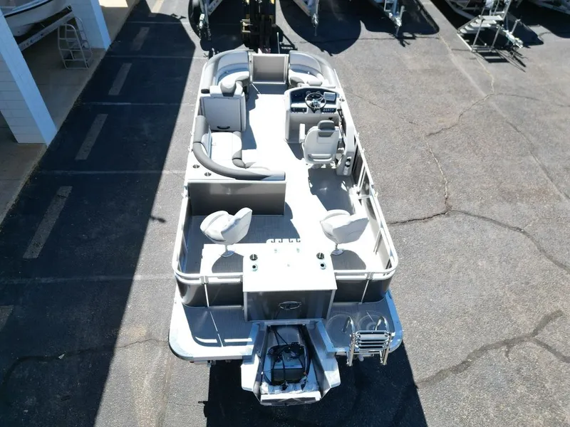 Slide: The Image of Tahoe LTZ RF 2185 2024 - 5