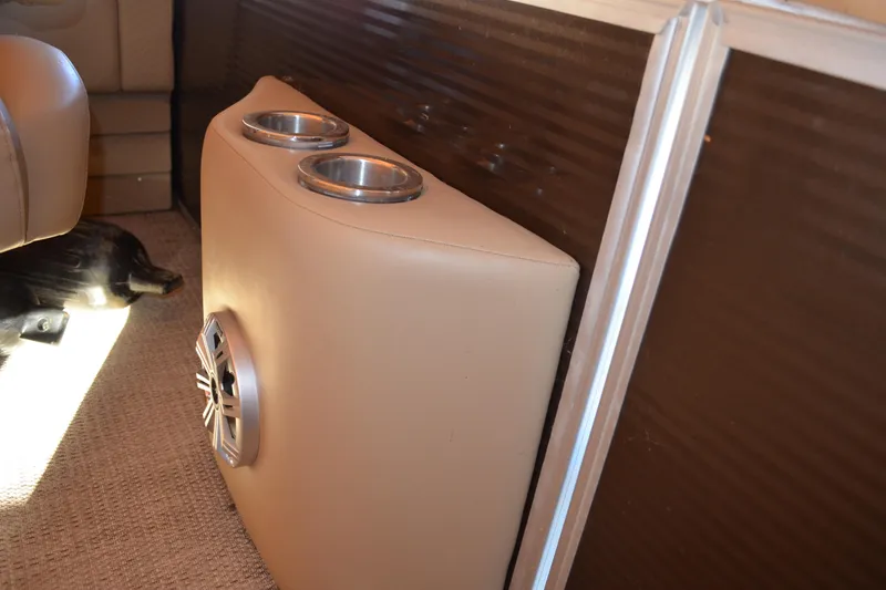 Slide: The Image of Interior of 2018 Bennington 21 SSRX boat with cup holders and speaker. - 10