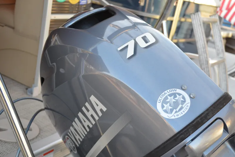 Slide: The Image of Yamaha 70 outboard motor on a 2018 Bennington 21 SSRX boat, ultra-low emission. - 14