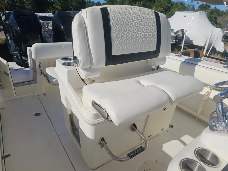 Slide: The Image of Boston Whaler 280 Outrage 2013 - 22