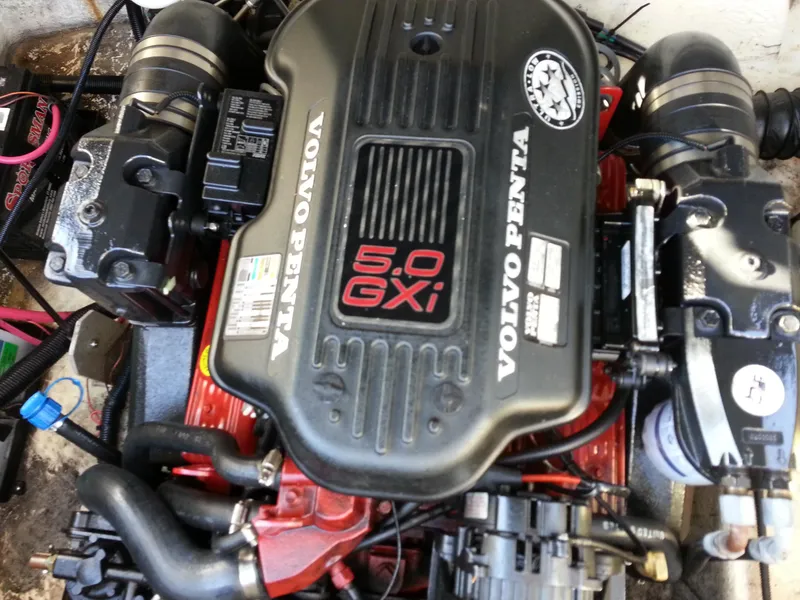 Slide: The Image of Volvo Penta 5.0 GXi engine in a 2006 Monterey 233 Explorer boat. - 19