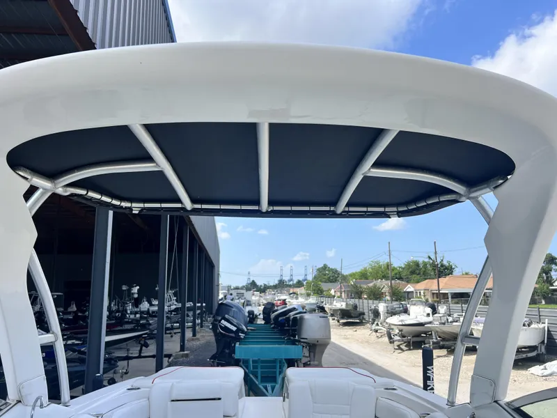 Slide: The Image of Sea Ray 270 SLX 2008 - 24