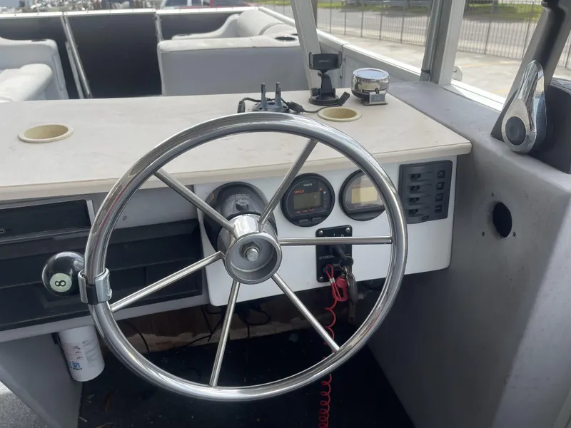 Slide: The Image of Beachcomber Lakescraft 1985 - 8