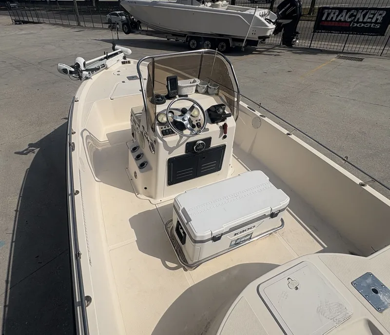 Slide: The Image of Key West 186 Center Console 2005 - 7