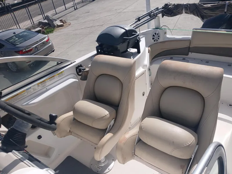 Slide: The Image of Hurricane SunDeck 2700 OB 2012 - 13