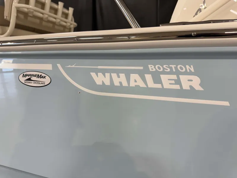 Slide: The Image of Boston Whaler 210 Montauk 2026 - 12