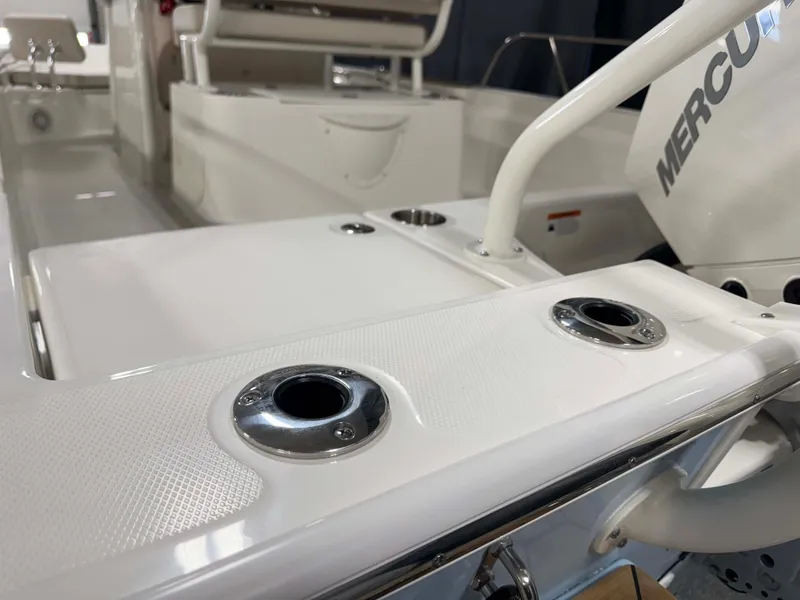 Slide: The Image of Boston Whaler 210 Montauk 2026 - 13