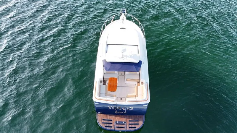 Slide: The Image of 2014 Tiara Yachts 3100 Coronet - Image 6 - 6