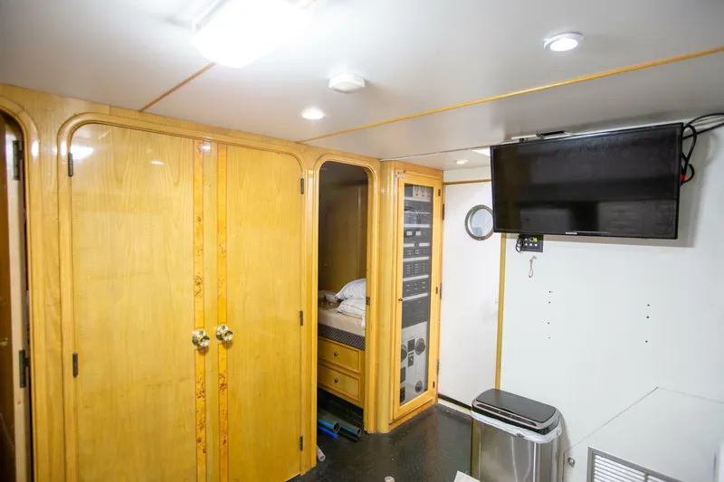 Slide: The Image of Tarrab Motor Yacht 1999 - 60