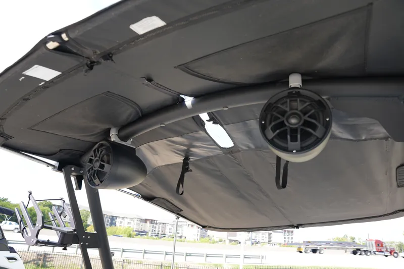 Slide: The Image of Axis T250 2023 - 18