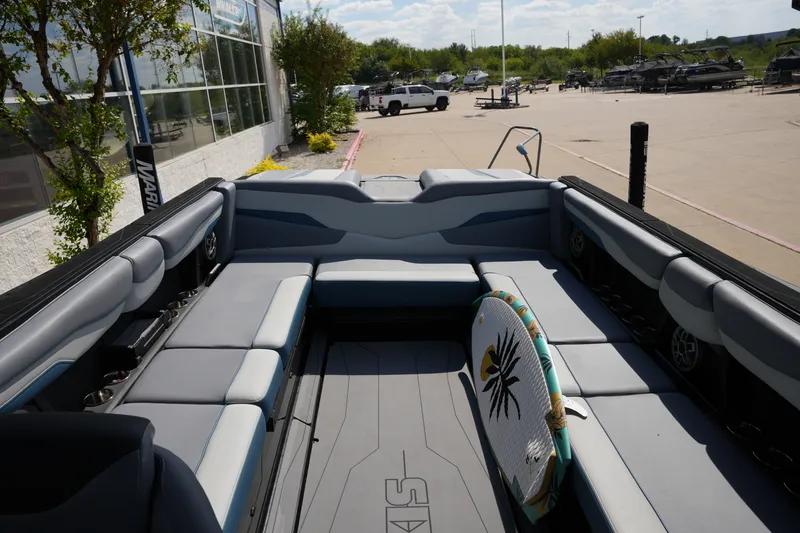 Slide: The Image of Axis T250 2023 - 28