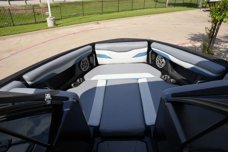 Slide: The Image of Axis T250 2023 - 30