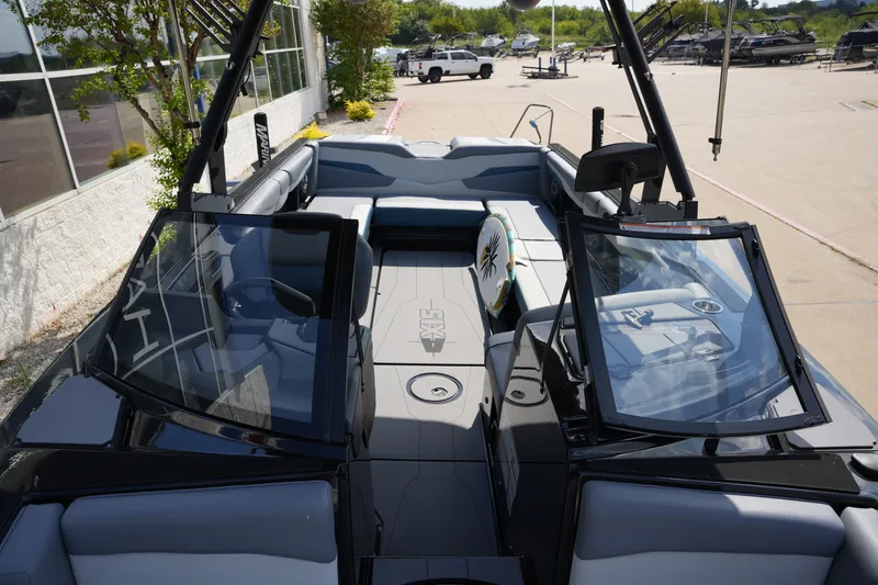 Slide: The Image of Axis T250 2023 - 32