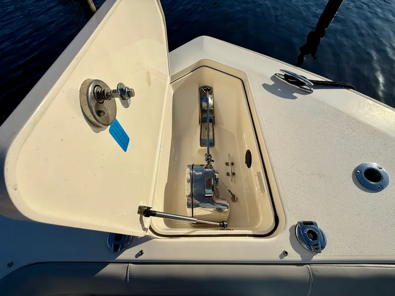 Slide: The Image of Scout 305 LXF 2023 - 18