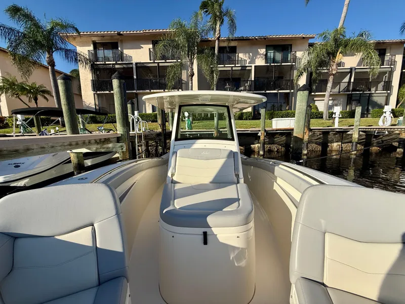 Slide: The Image of Scout 305 LXF 2023 - 19