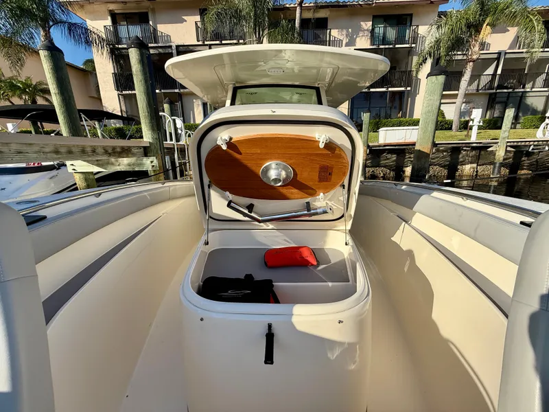 Slide: The Image of Scout 305 LXF 2023 - 21