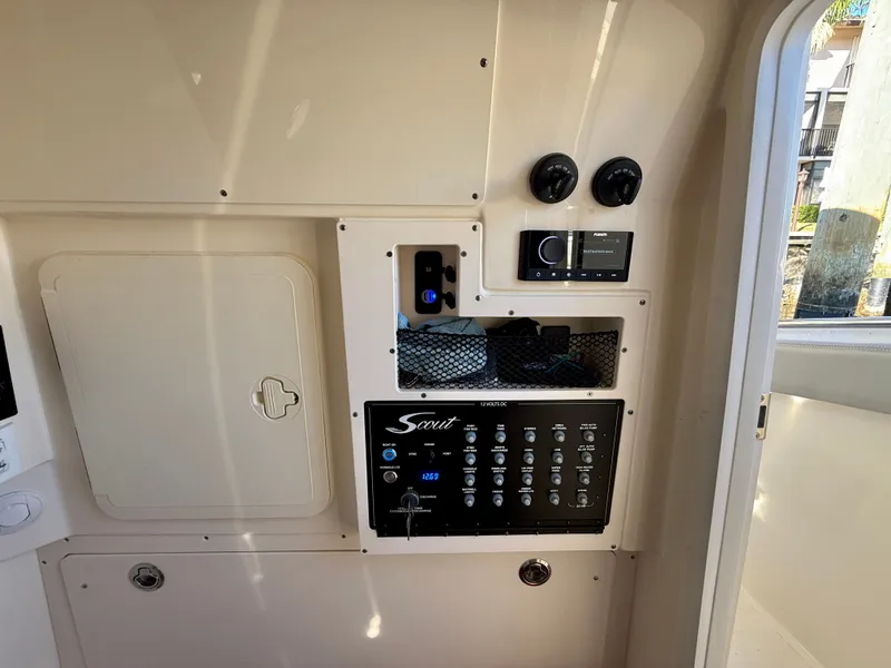 Slide: The Image of Scout 305 LXF 2023 - 26