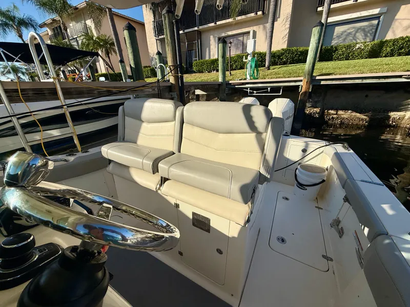 Slide: The Image of Scout 305 LXF 2023 - 6