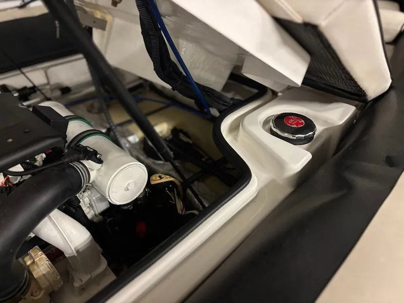 Slide: The Image of 2017 Williams TurboJet 325 13 - 13