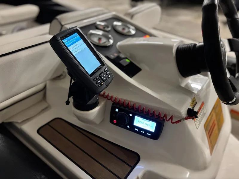 Slide: The Image of 2017 Williams TurboJet 325 8 - 8