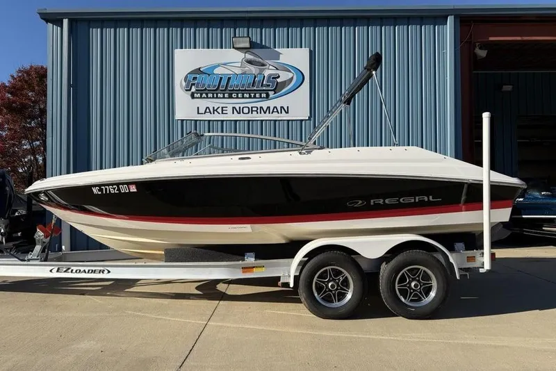 The Image of 2006 Regal 2000 boat on trailer at Foothills Marine Center, Lake Norman. - 1