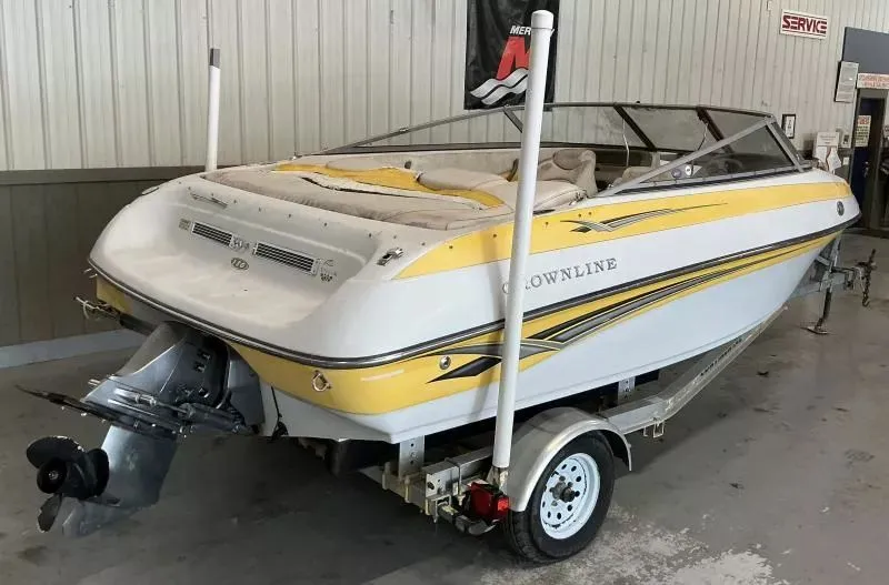 Slide: The Image of Crownline Boats BR 180 2004 - 3