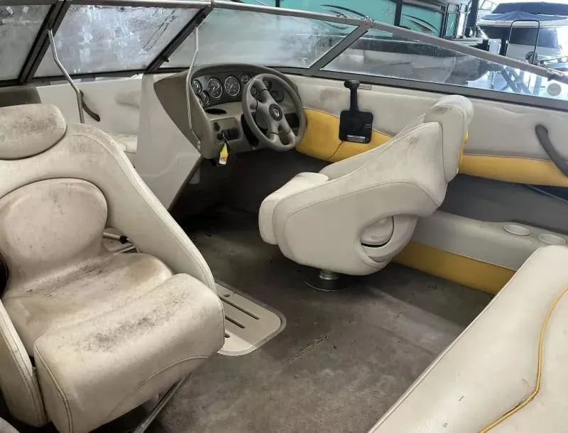 Slide: The Image of Crownline Boats BR 180 2004 - 8