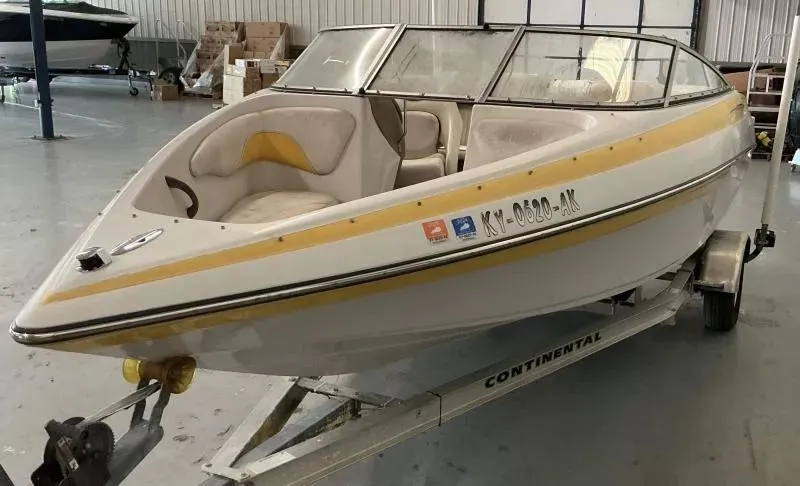 Slide: The Image of Crownline Boats BR 180 2004 - 9